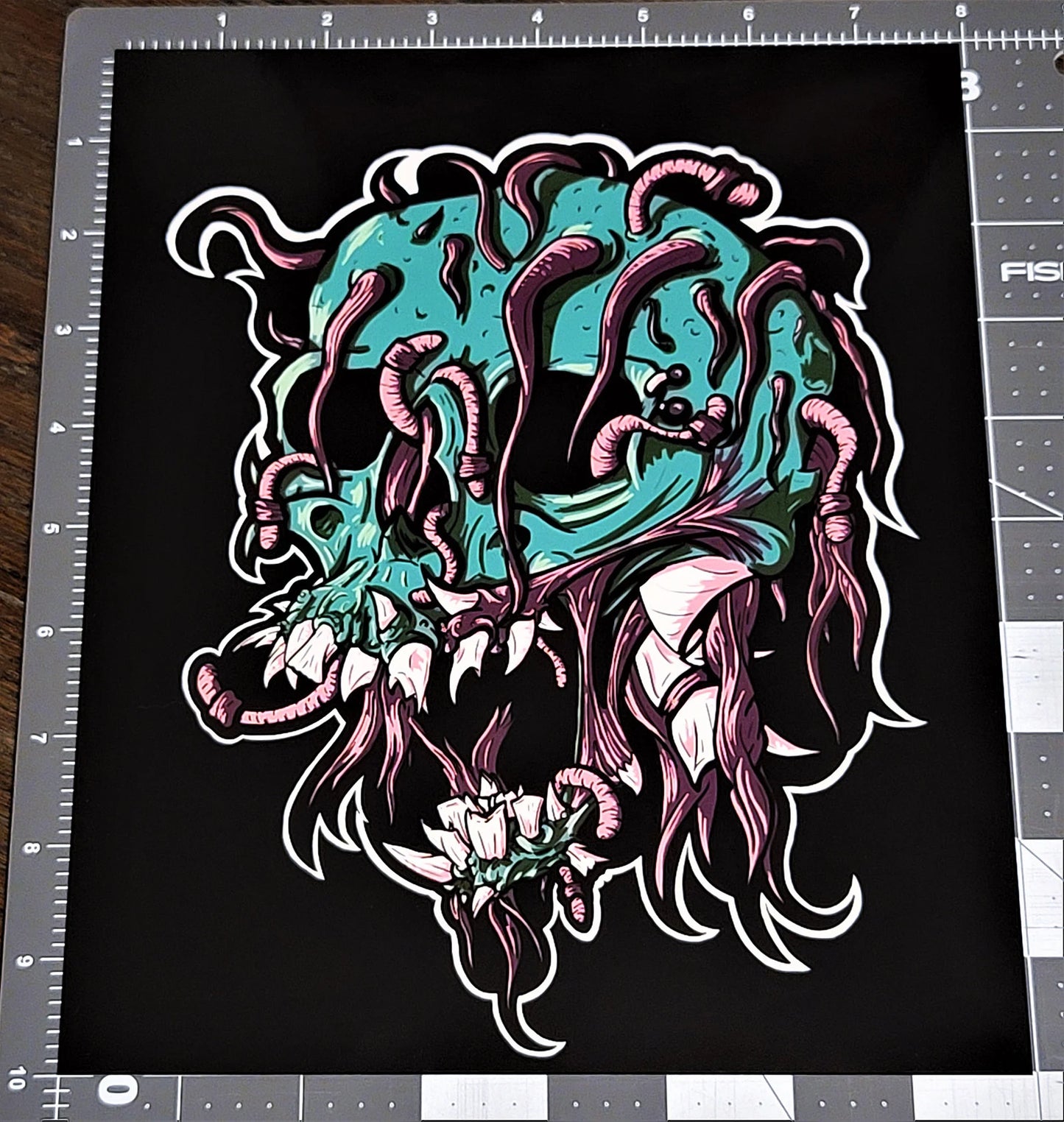 Worm Skull Print